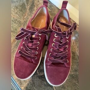 Harmony 783 Burgundy Velvet Sneakers